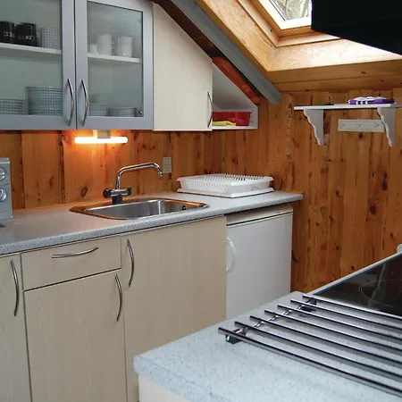 Stunning In With Kitchen בית נופש *